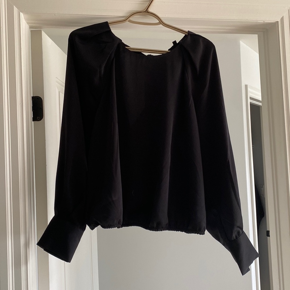 Silk blouse o